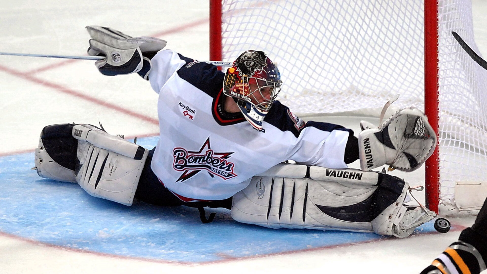 中国男篮攻防配合更加默契，聊聊中国男篮